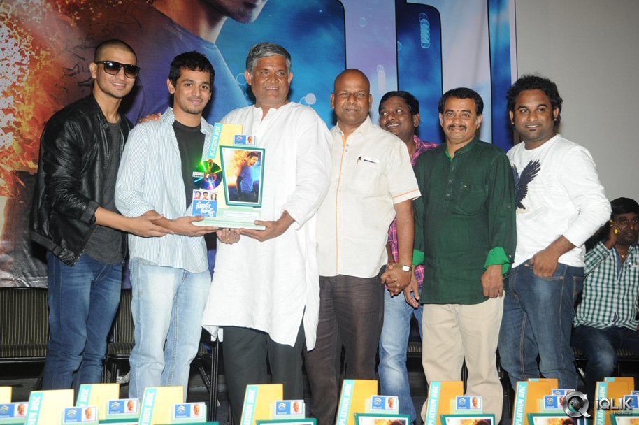 Surya-vs-Surya-Movie-Platinum-Disc-Function
